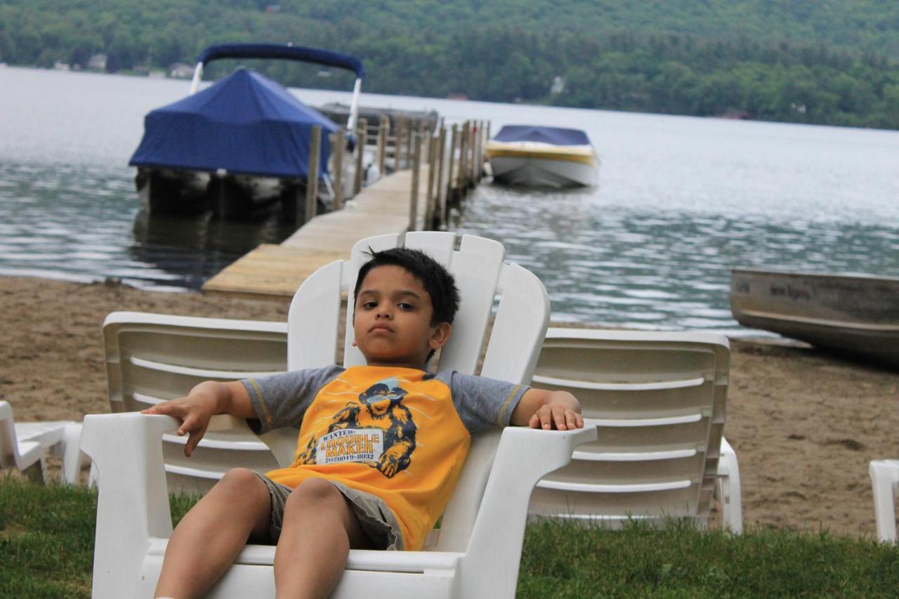 The Sundowner On Lake George Exterior foto